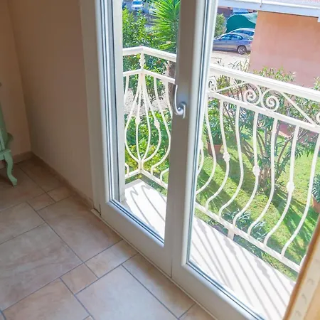 Evelyn - Apartmán Diano Marina